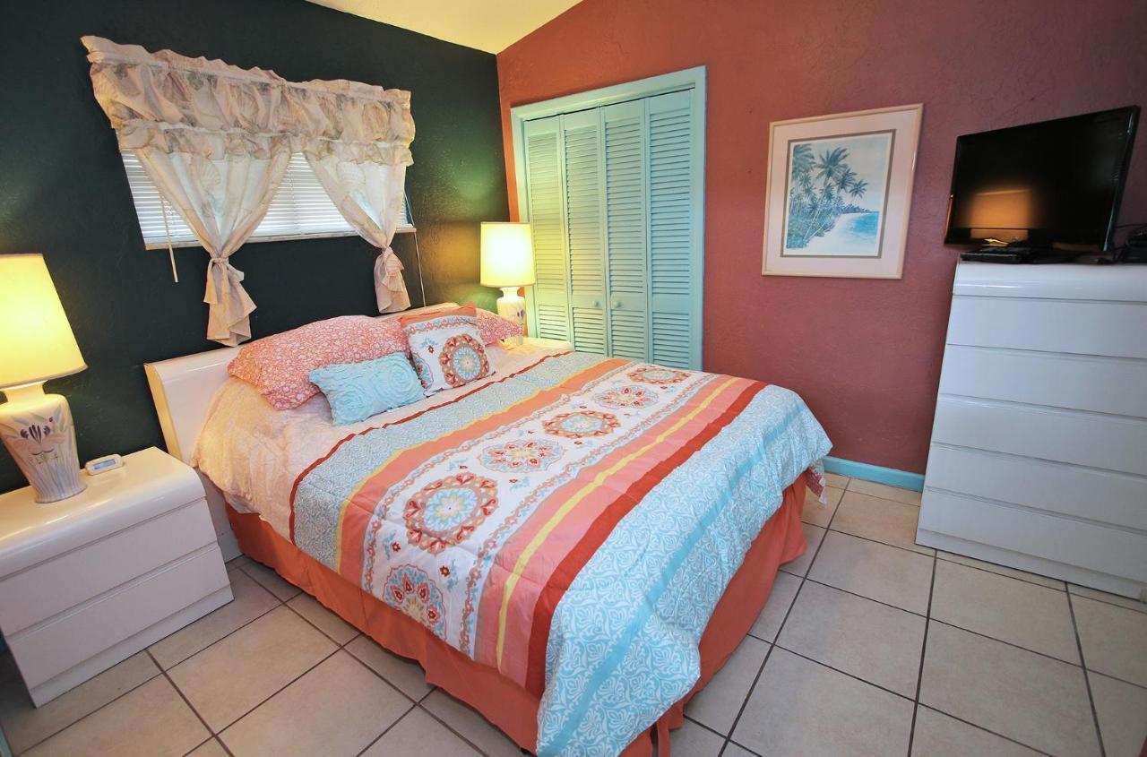 Affordable Beach Condos - One Bedroom Dlx Condos St. Pete Beach Dış mekan fotoğraf